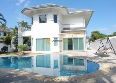 3 bedroom House in The Meadows East Pattaya