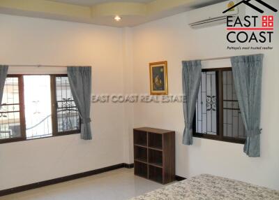 Townhouse Soi Bon Kai House for sale and for rent in Pattaya City, Pattaya. SRH9926