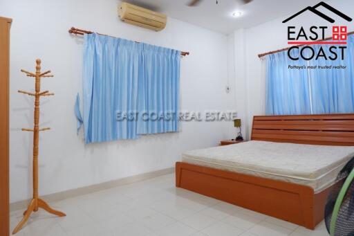 Sukjaroen Village House for rent in East Pattaya, Pattaya. RH10693