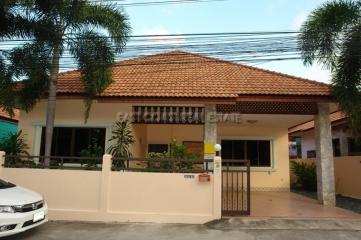 Nernplubwan Village 1 House for rent in East Pattaya, Pattaya. RH5991