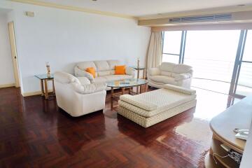 3 bedroom Condo in Royal Cliff Garden Pattaya