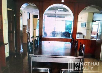 For RENT : Sawasdee Mansion / 3 Bedroom / 2 Bathrooms / 195 sqm / 45000 THB [6647853]