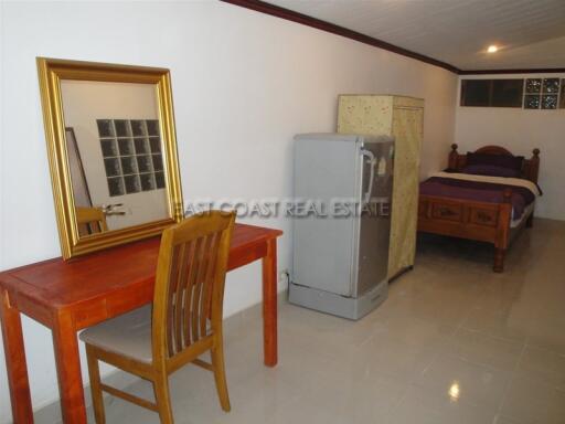 Royal Park Village House for rent in Jomtien, Pattaya. RH5067