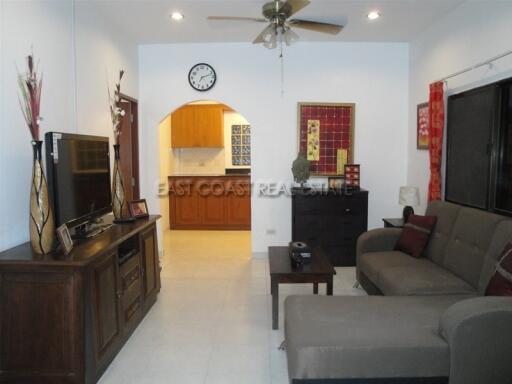 Royal Park Village House for rent in Jomtien, Pattaya. RH5067