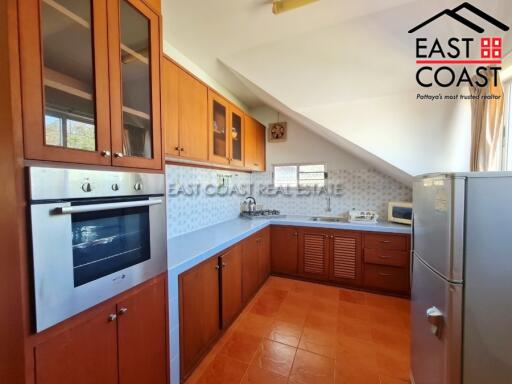 Phoonsuk (Pattaya) Resort Condo for rent in Pratumnak Hill, Pattaya. RC13112