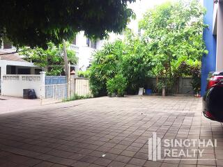 For RENT : Office Nana / 2 Bedroom / 2 Bathrooms / 121 sqm / 45000 THB [7132851]