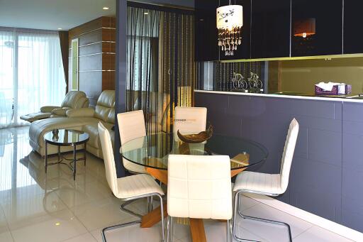 3 bedroom Condo in Apus Pattaya