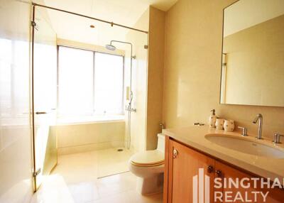 For RENT : The Emporio Place / 1 Bedroom / 1 Bathrooms / 66 sqm / 45000 THB [7334122]