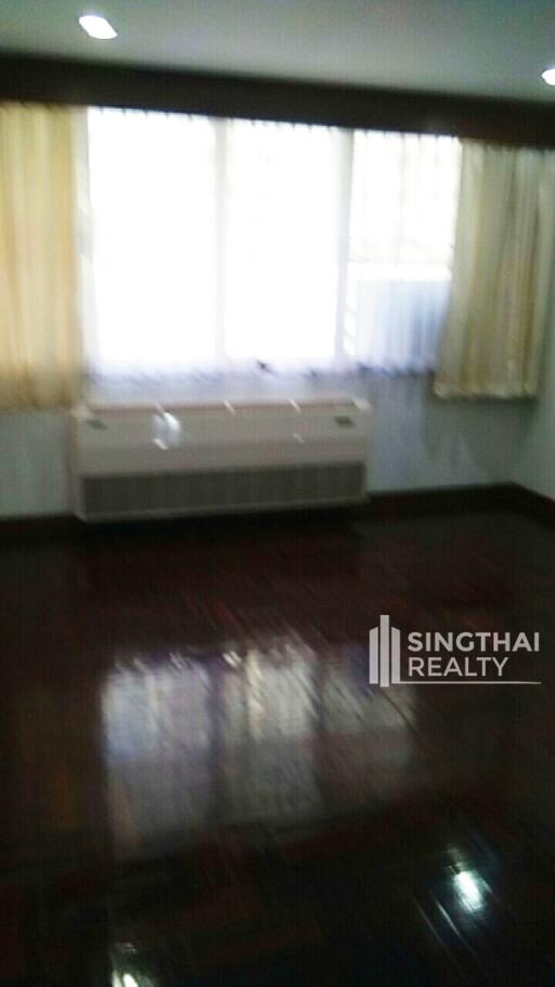 For RENT : Sahai Place / 3 Bedroom / 4 Bathrooms / 251 sqm / 45000 THB [7444052]