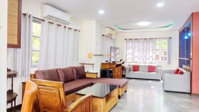 5 bedroom House in View Point Jomtien