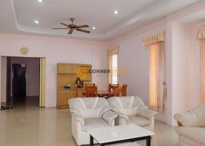 3 bedroom House in Chockchai Garden Home 3 East Pattaya
