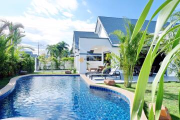 3 bedroom House in Nateekarn Park View East Pattaya