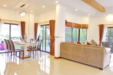 3 bedroom House in Nateekarn Park View East Pattaya