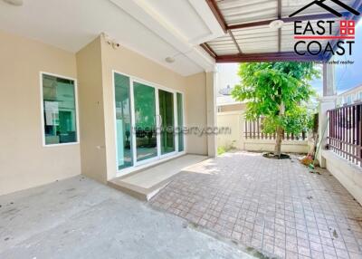 Sansuk Town 1 House for sale in East Pattaya, Pattaya. SH14007