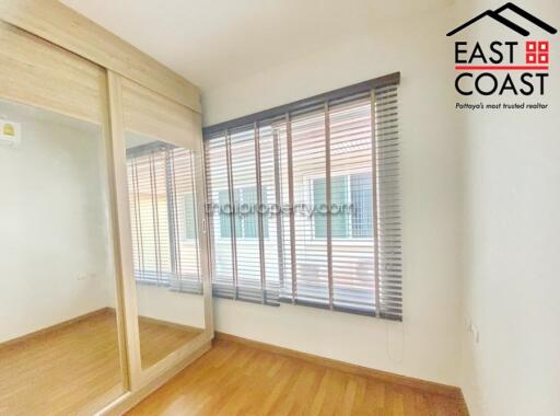 Sansuk Town 1 House for sale in East Pattaya, Pattaya. SH14007