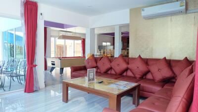 7 bedroom House in View Point Jomtien