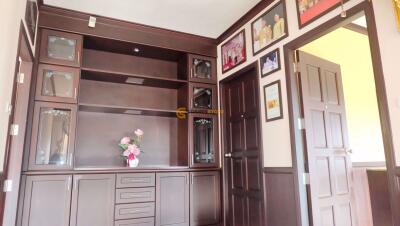 3 bedroom House in Mabprachan Garden Resort East Pattaya