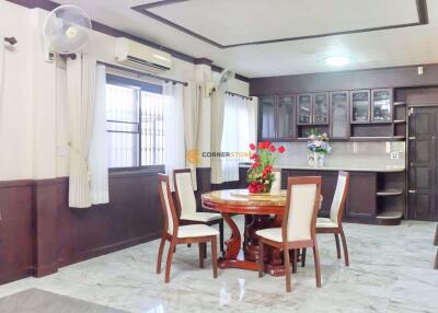 3 bedroom House in Mabprachan Garden Resort East Pattaya