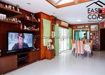 Banlue Land and House House for sale and for rent in East Pattaya, Pattaya. SRH10817