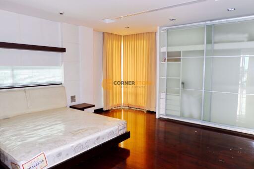 2 bedroom Condo in Ananya Beachfront Na Kluea