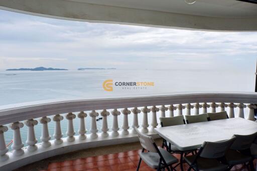 3 bedroom Condo in Sky Beach Wongamat