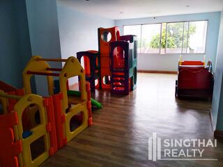 For RENT : D.S. Tower 2 Sukhumvit 39 / 3 Bedroom / 2 Bathrooms / 151 sqm / 45000 THB [8302418]