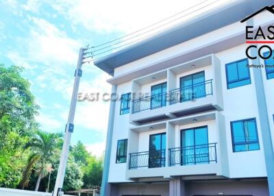 Town House Soi Khao Talo House for sale in East Pattaya, Pattaya. SH10704