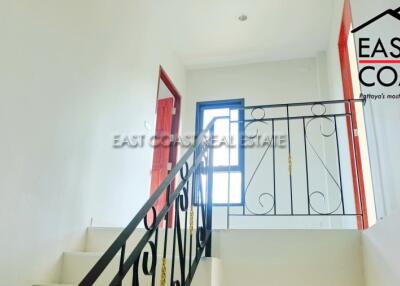 Town House Soi Khao Talo House for sale in East Pattaya, Pattaya. SH10704