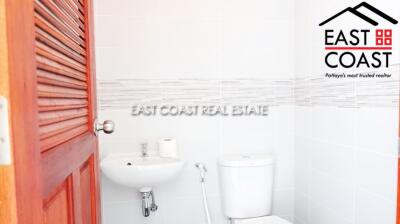 Town House Soi Khao Talo House for sale in East Pattaya, Pattaya. SH10704