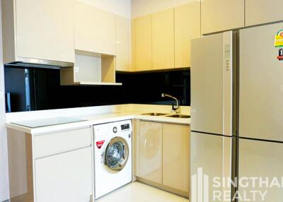 For RENT : Trapezo Sukhumvit 16 / 2 Bedroom / 2 Bathrooms / 75 sqm / 45000 THB [8303231]