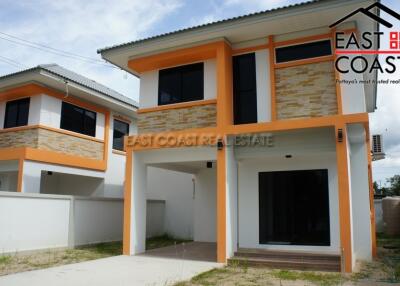 Private house in Huay Yai House for sale in East Pattaya, Pattaya. SH10589