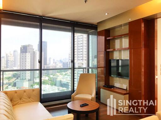 For RENT : The Address Sukhumvit 28 / 2 Bedroom / 2 Bathrooms / 68 sqm / 45000 THB [8315244]