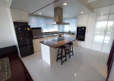 3 Bed Condo For Sale In Na Jomtien - View Talay Sands