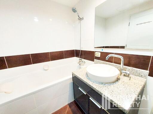 For RENT : Serene Place Sukhumvit 24 / 2 Bedroom / 2 Bathrooms / 81 sqm / 45000 THB [8556297]