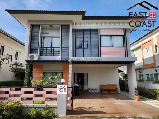 Patta Village House for rent in East Pattaya, Pattaya. RH14110