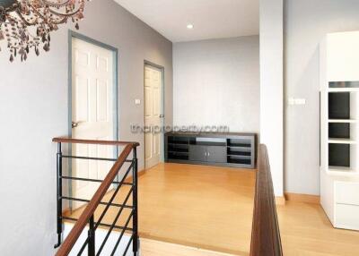 Patta Village House for rent in East Pattaya, Pattaya. RH14110