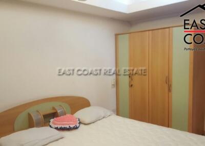 Ruamchock 2 Condo for rent in Pratumnak Hill, Pattaya. RC2823