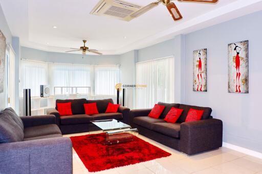 4 bedroom House in Green Field Villas 1 East Pattaya