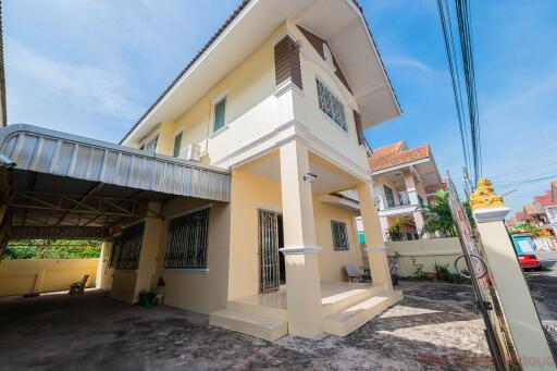 4 Bed House For Sale In Central Pattaya - Sirisa 9