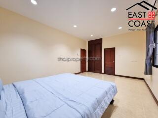 SP4 Village House for sale in East Pattaya, Pattaya. SH14157
