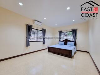 SP4 Village House for sale in East Pattaya, Pattaya. SH14157