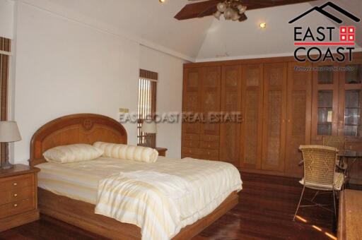 Chateau Dale Thabali House for rent in Jomtien, Pattaya. RH9284