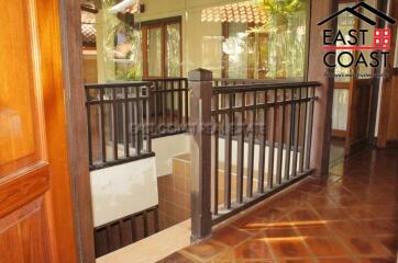 Chateau Dale Thabali House for rent in Jomtien, Pattaya. RH9284