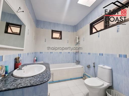 Park Village House for sale in East Pattaya, Pattaya. SH14137