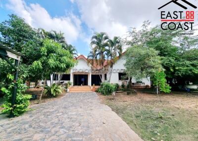 Park Village House for sale in East Pattaya, Pattaya. SH14137