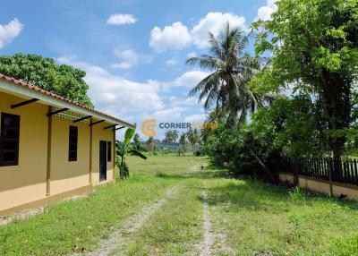 6 rai + 223 wah² Land Plot in East Pattaya