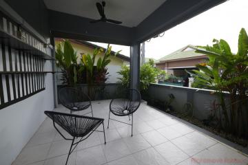 3 Bed House For Sale In East Pattaya - Ponthep Garden 3/1