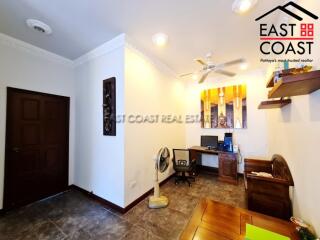 Lakeside Court 1 House for sale and for rent in East Pattaya, Pattaya. SRH13362