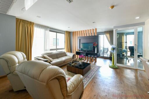 3 Bed Condo For Sale In Central Pattaya - The Urban Pattaya