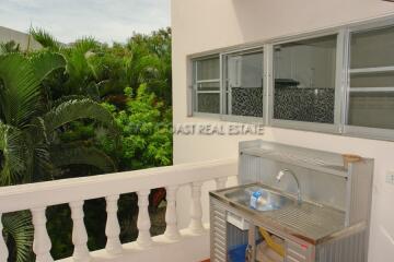 Ruamchock 2 Condo for rent in Pratumnak Hill, Pattaya. RC7418